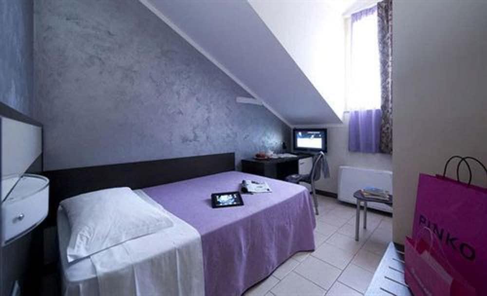 Ideale 3* Milão